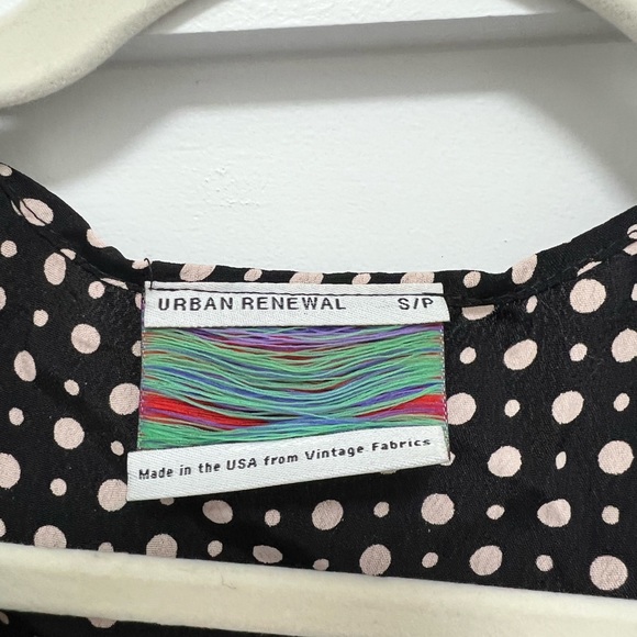 Urban Outfitters Polka Dot Tie Crop Top - Picture 4 of 4